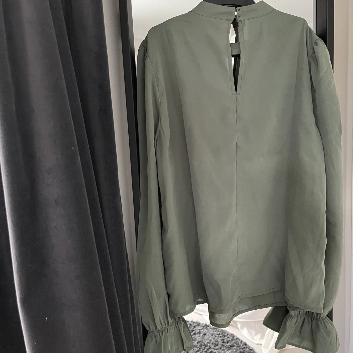 Olivgrön Vero moda blus  - 90