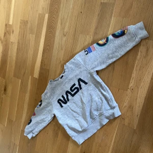 Nasa tröja  - Barn tröja. Nasa edition. 