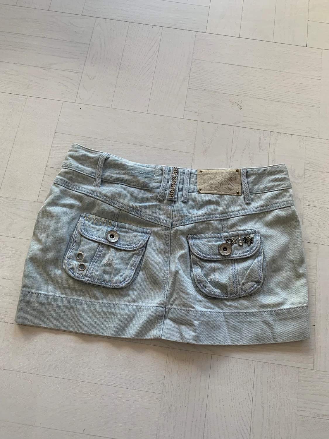 Lågmidjad jeanskjol🤌