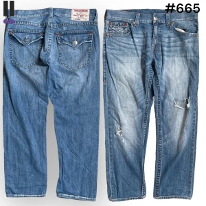 feta true religion jeans 668 - True Religion jeans i model skinny 💜 Tag 36W 💜Midja (rakt över) 47cm 💜 Innerben 68cm 💜 Ytterben 77cm 💜 Benöppning 19cm 💜 Rips på knäna. 💜Våra mått blir W=37 och L=26 💜 Men jämför alltid måtten med dina bästa jeans💜665