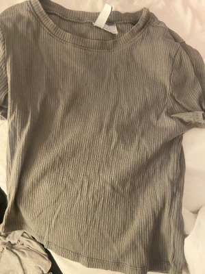 Tröja - Skriv för frågor 