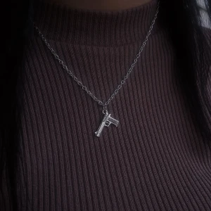 Gun - Halsband - Handgjort pistolhalsband 3 st exemplar kolla in min instagram - se.kitty