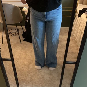 Jens - Vida jeans från only. Är ingen jeans älskare så har endast används en gång