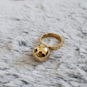 Edblad ring - Helt ny guldig ring.