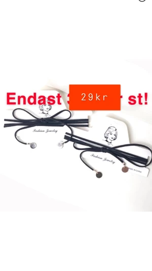 Chokers!  - Säljer dessa super fina chokerserna! Helt nya, alltså inte använda! Frakt tillkommer 17kr❗️ Endast 29kr st! 🥰