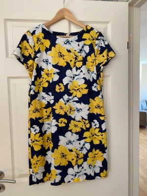 Gant, klänning, stlk 38 - Fin helfodrad Gantklänning.