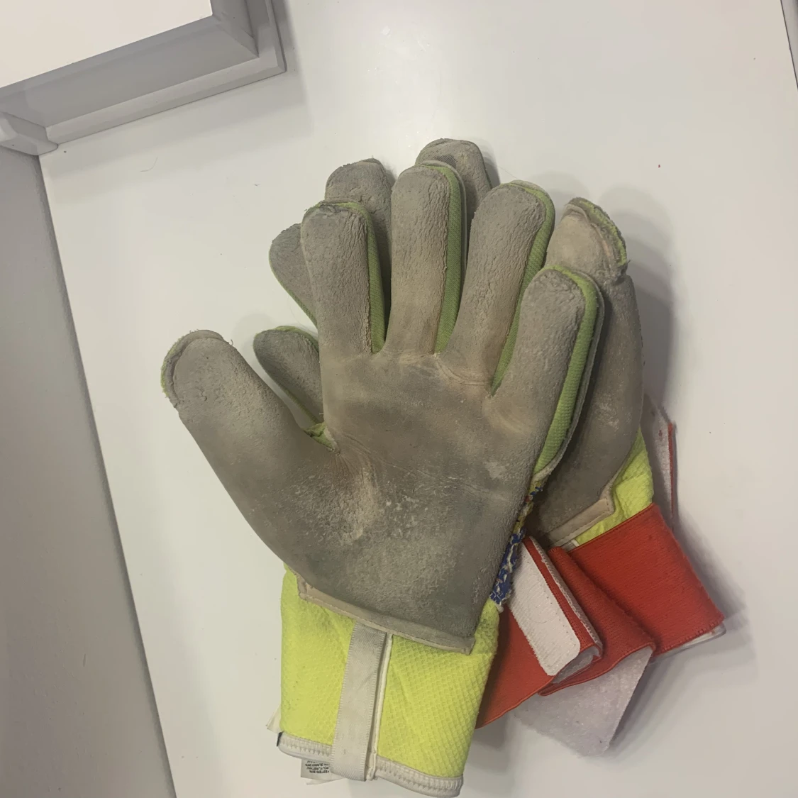 Adidas handske  - 91