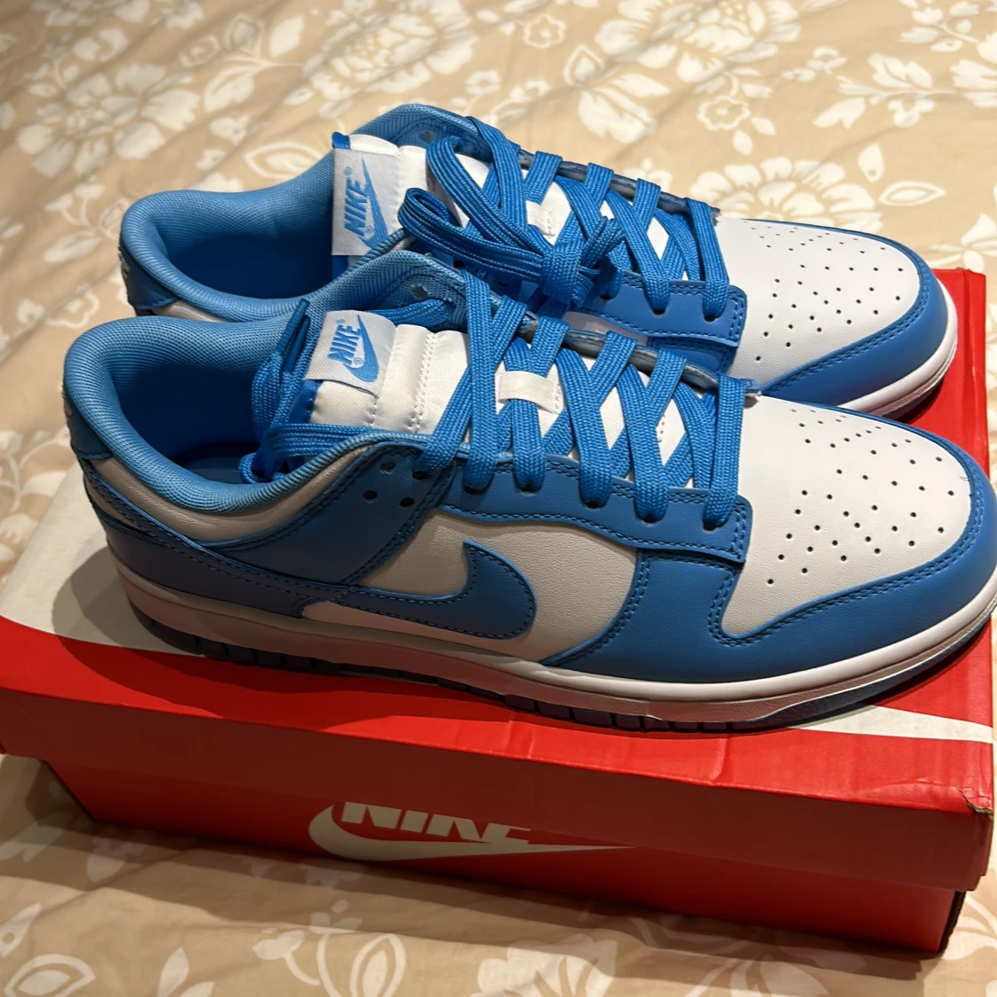 University blue dunks  - 91