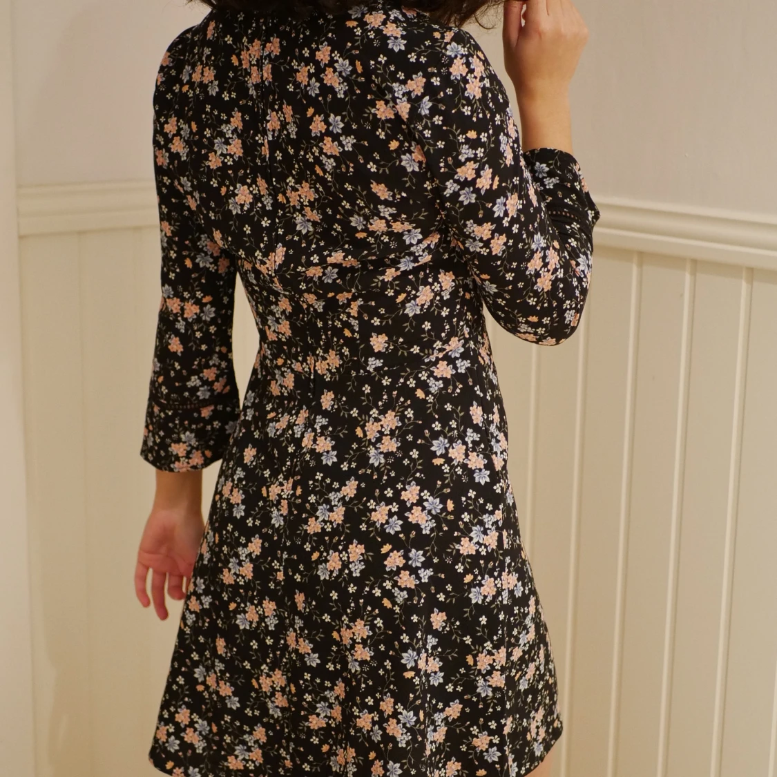 Blommig klänning - 90