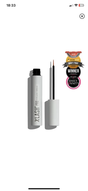 Xlash pro  - Jag säljer denna xlash pro för att jag inte använder fransserum🫶🏼 Endast använt några gånger så den är nästan full skulle jag tro😊 Köpt i sommras för 699💕 För egna bilder eller fler frågor skriv till mig!🫶🏼 !!!!!PRIS ÄR DISKUTERBART!!!!!!