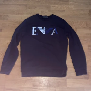 Armani sweatshirt  - En fin och väldigt skön Armani sweatshirt 