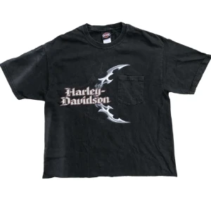 Harley Davidson T-Shirt - Svart T-Shirt från Harley Davidson. Boxy fit, storlek L. Ställ gärna frågor!😊