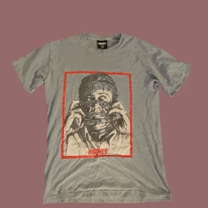 Graphic t-shirt  - T-shirt från Hockey med tryck. Skriv för fler bilder, mått 🙌
