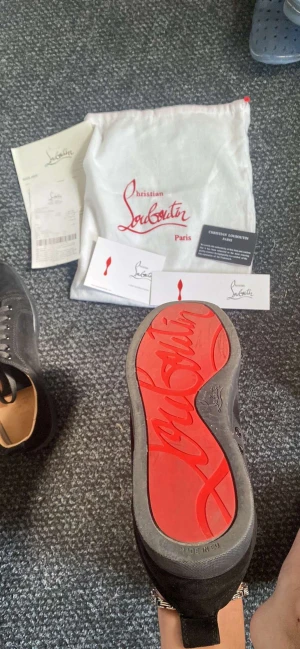 louboutins - Storlek 42