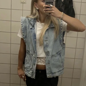 Jeansväst - Så snygg jeansväst!!😇😇