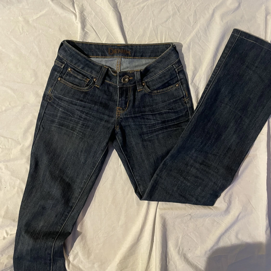 lågmidjade jeans  - 91