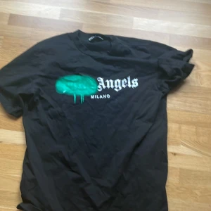 Palm angels t shirt - Mkt fint skick tags finns kvar