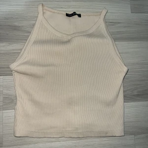 Topp - Jätte fin beige topp🤍