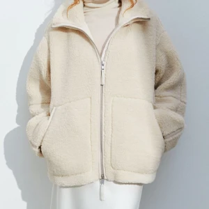 Teddyjacka - Superfin teddyjacka, bra skick!🌟