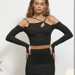 Topp - Topp från Hanna schönberg x nakd, storlek S