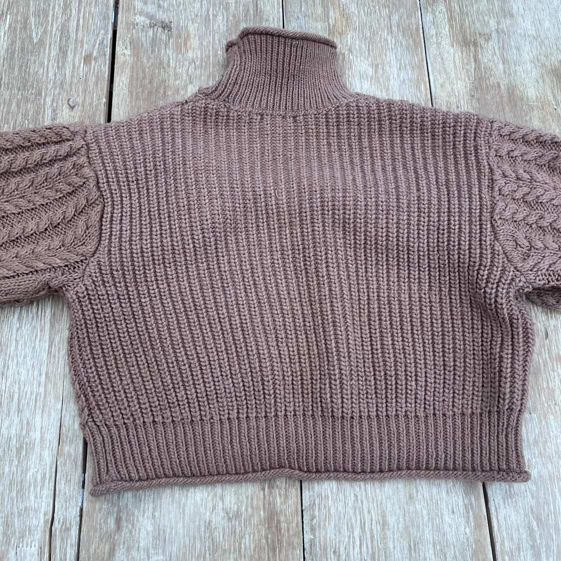 Stickad tjocktröja - 90