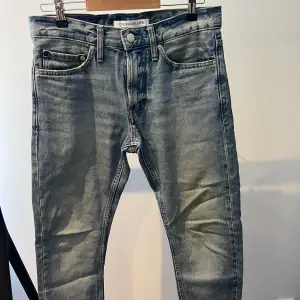 Denim jeans från Calvin Klein Använda i nyskick Nypris 899kr Skick 9/10