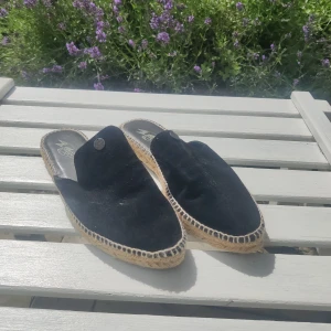Odd molly skor - Jättefina, knappt använda, mocka 