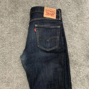 Levis jeans - Min pappas snygga gamla Levis jeans, bra skick! Pris går att diskutera.