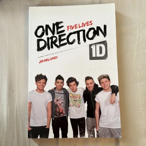 One direction bok  - One direction bok på engelska! I nyskick💕nypris tror ca 200kr