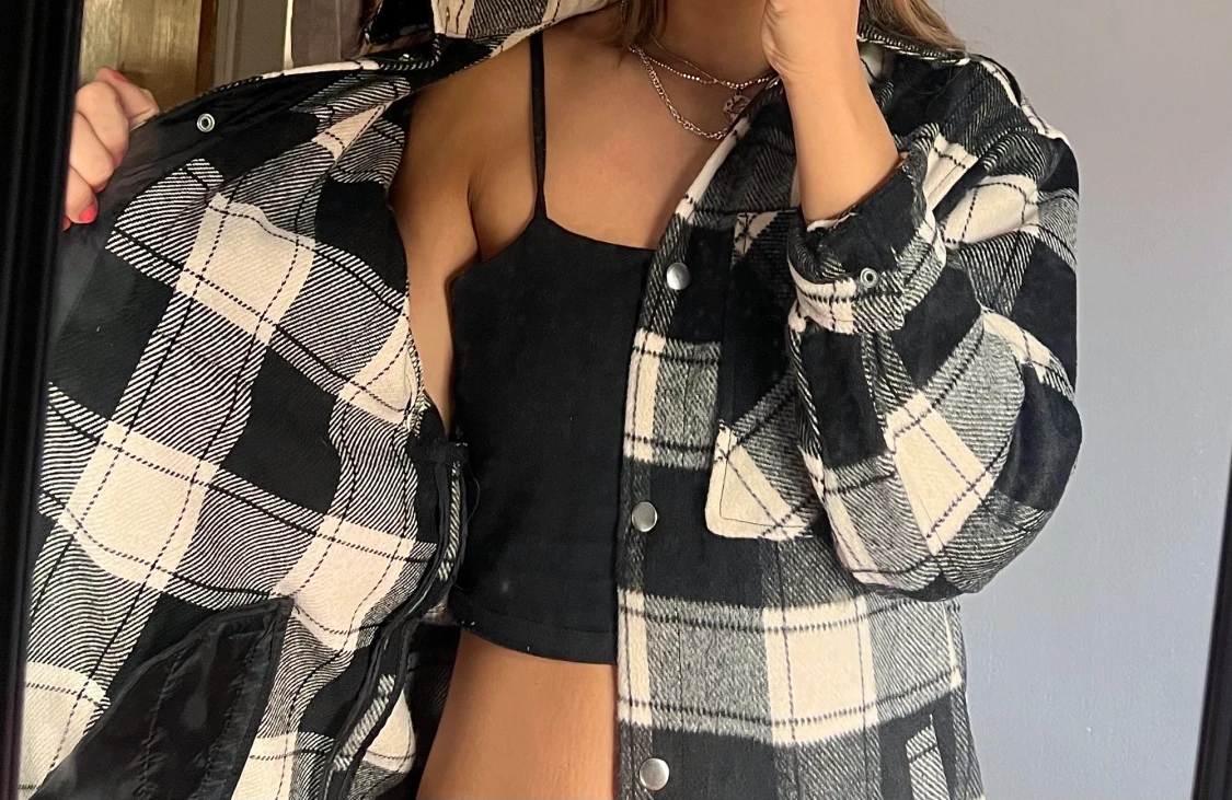 Skjortjacka aldrig använd 