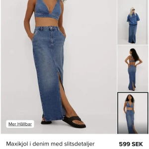 Maxikjol i denim från NA-KD - Säljer en helt ny oanvänd Maxikjol i denim från NA-KD då jag beställde två storlekar och glömde returnera den ena.   Den är i Strl 32 men stretchight jeans tyg och prislappar sitter kvar!  Nypris 599!  Mvh Matilda:)