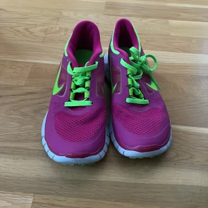 Nike skor  - Använt några gånger 