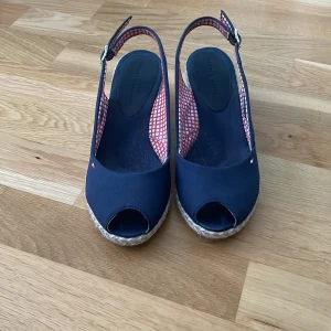 Tommy Hilfiger  - Använt 2 gånger 