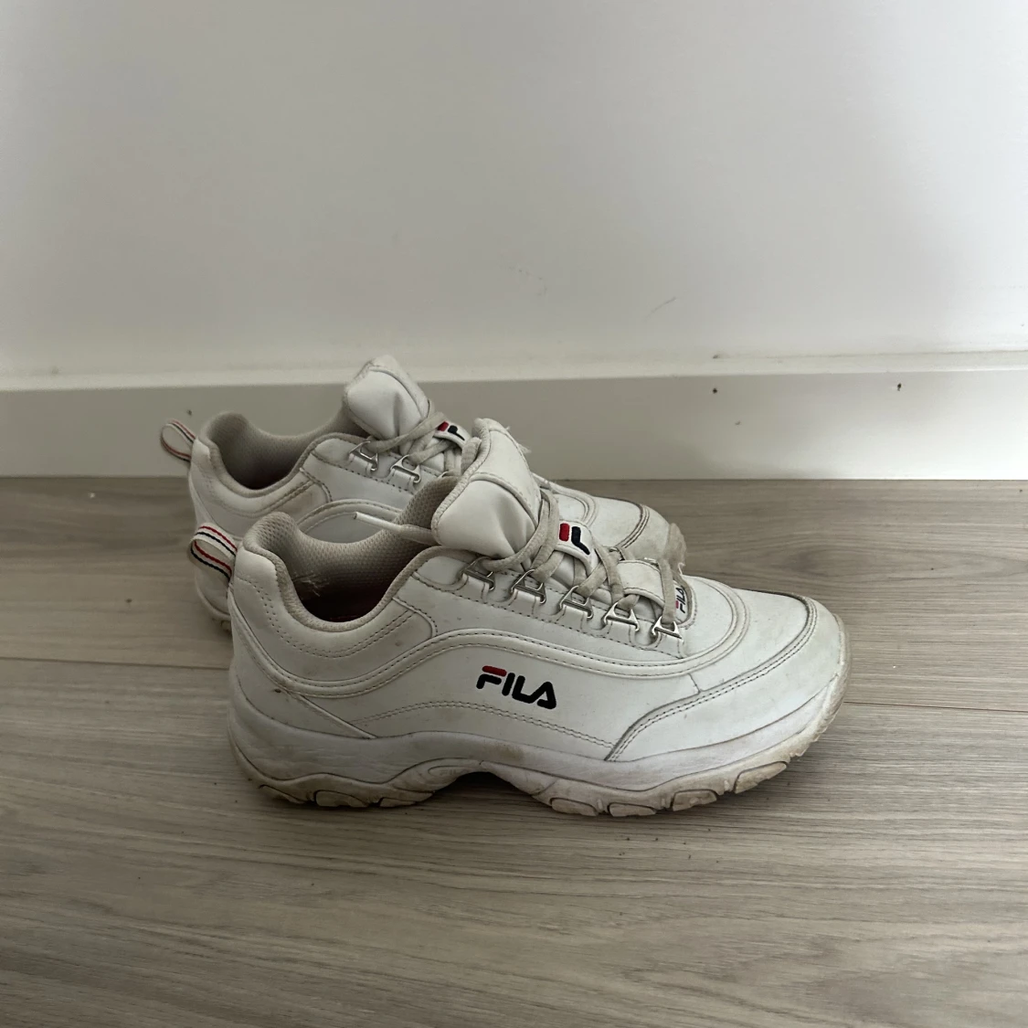 Fila skor  - 90