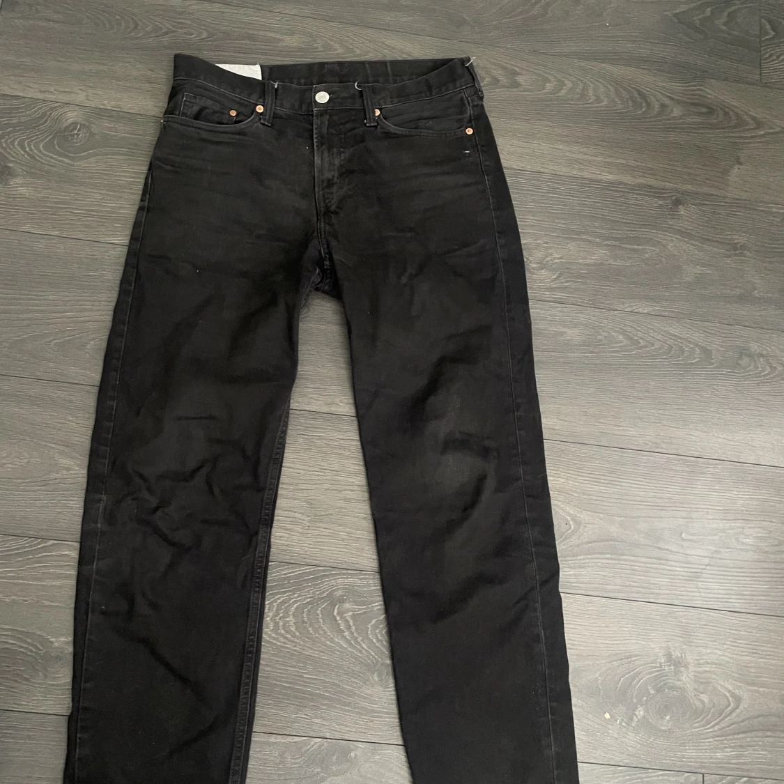 HM Jeans relaxed fit svart