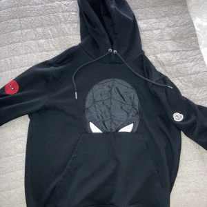 Moncler hoodie  - Storlek M