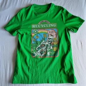 Stephen Rhodes T-Shirt  - Knappt använd 