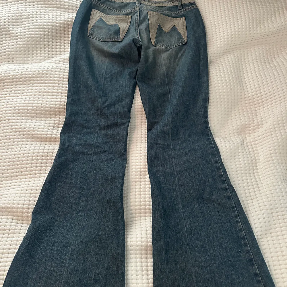Lågmidjade vintage jeans från Marc Jacobs. Storlek 34. . Jeans & Byxor.