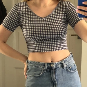 Glittrig topp  - så söt topp i glittrigt gingham mönster som jag köpt på humana 