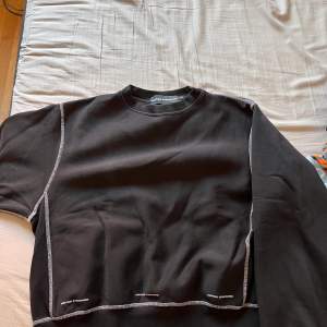 United standars sweatshirt storlek S 