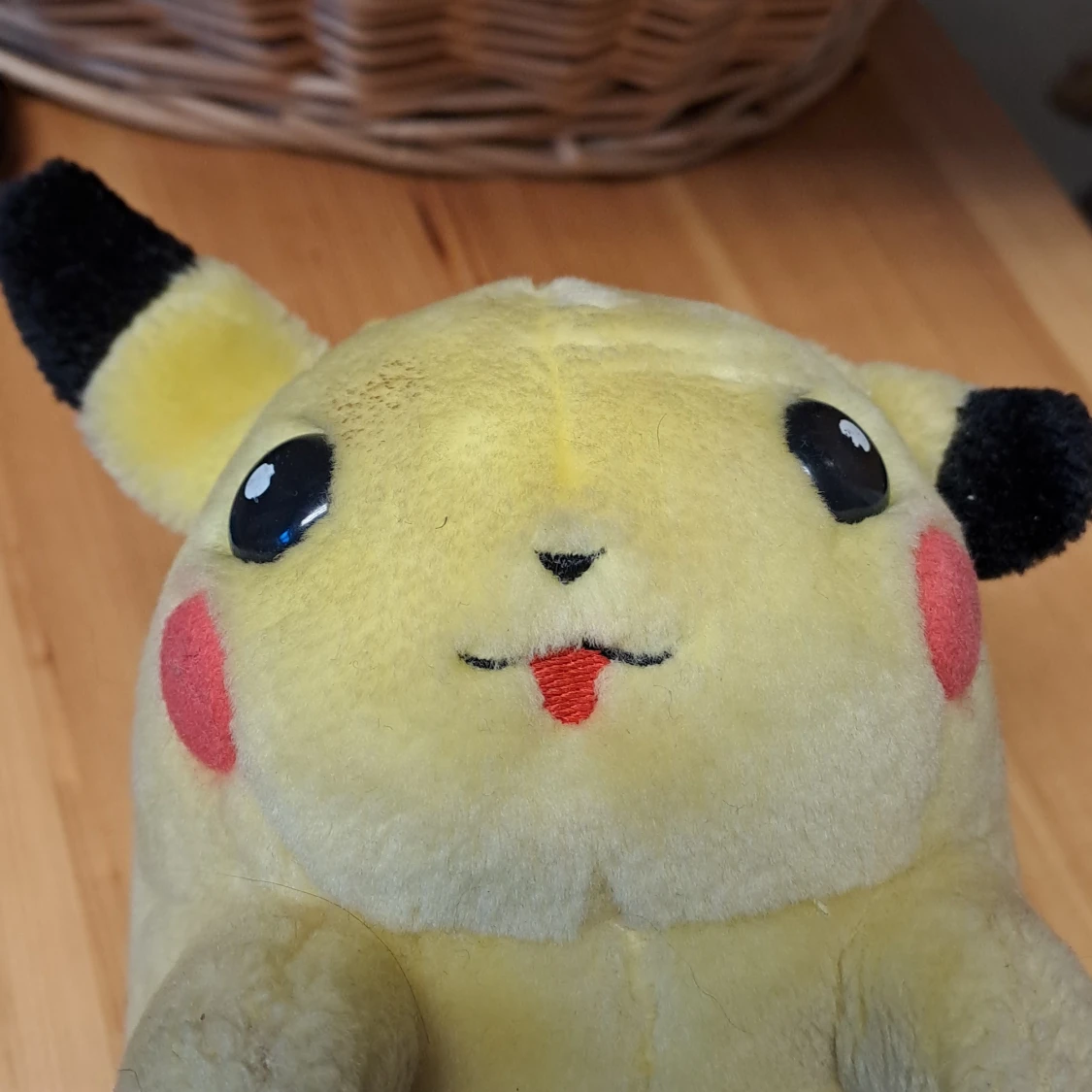 Pikachu pokemon - 90