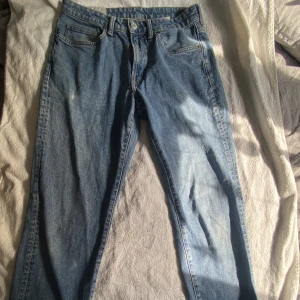 Jeans  - Snygga midwaist jeans som tyvärr inte passar mig