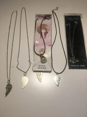 Halsband o örhängen - Halsband p örhängen. 