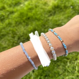 Tre blå armband  - Tre blå armband för 45 kr för alla! Köparen står för frakt 💗