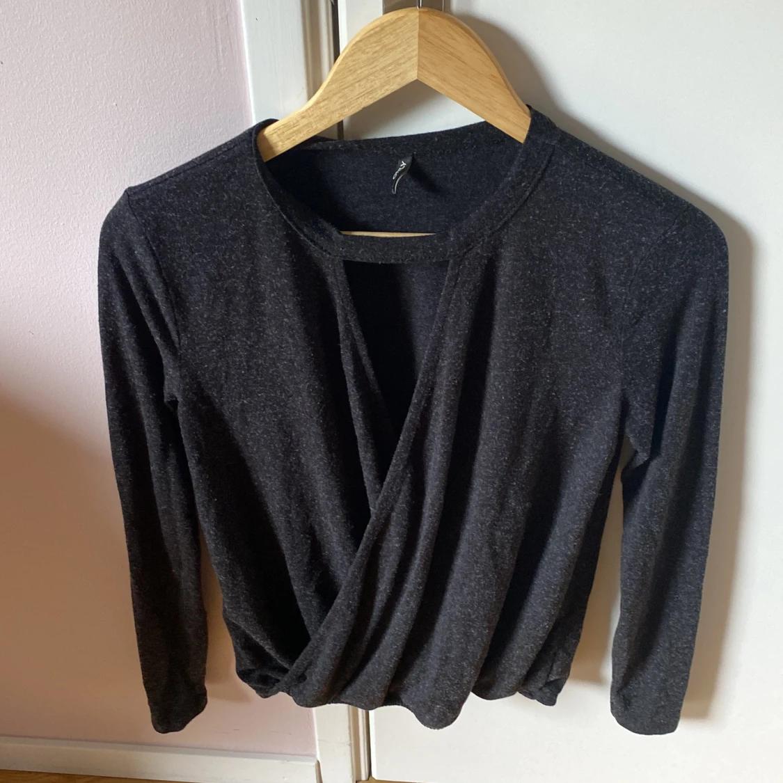 Topp med urringning på ryggen  - 90