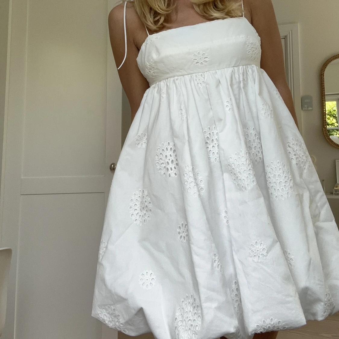 Söt sommarklänning🌾🤍 - 90