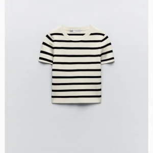 topp - Stickad tshirt från zara💕