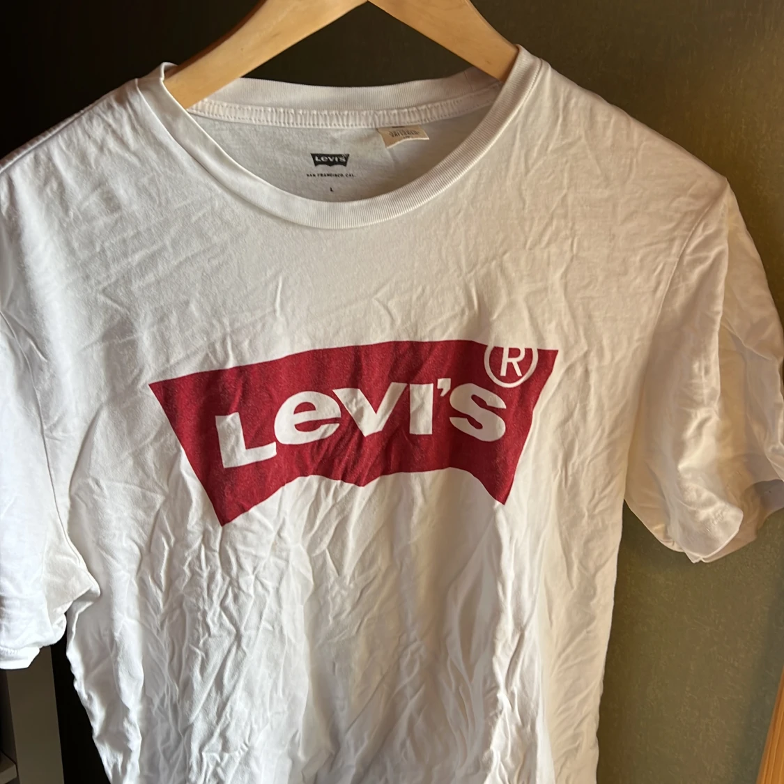 Levi’s tröja vit stl L