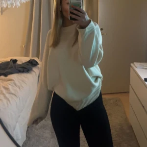 Stickad tröja  - En fin stickad oversized Tröja❤️