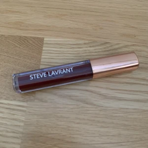 Läppglans - rött - Nyskick